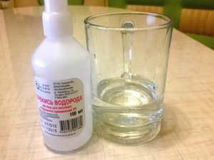 Полоскание горла перекисью водорода Какой пропорцией полоскать горло перекисью